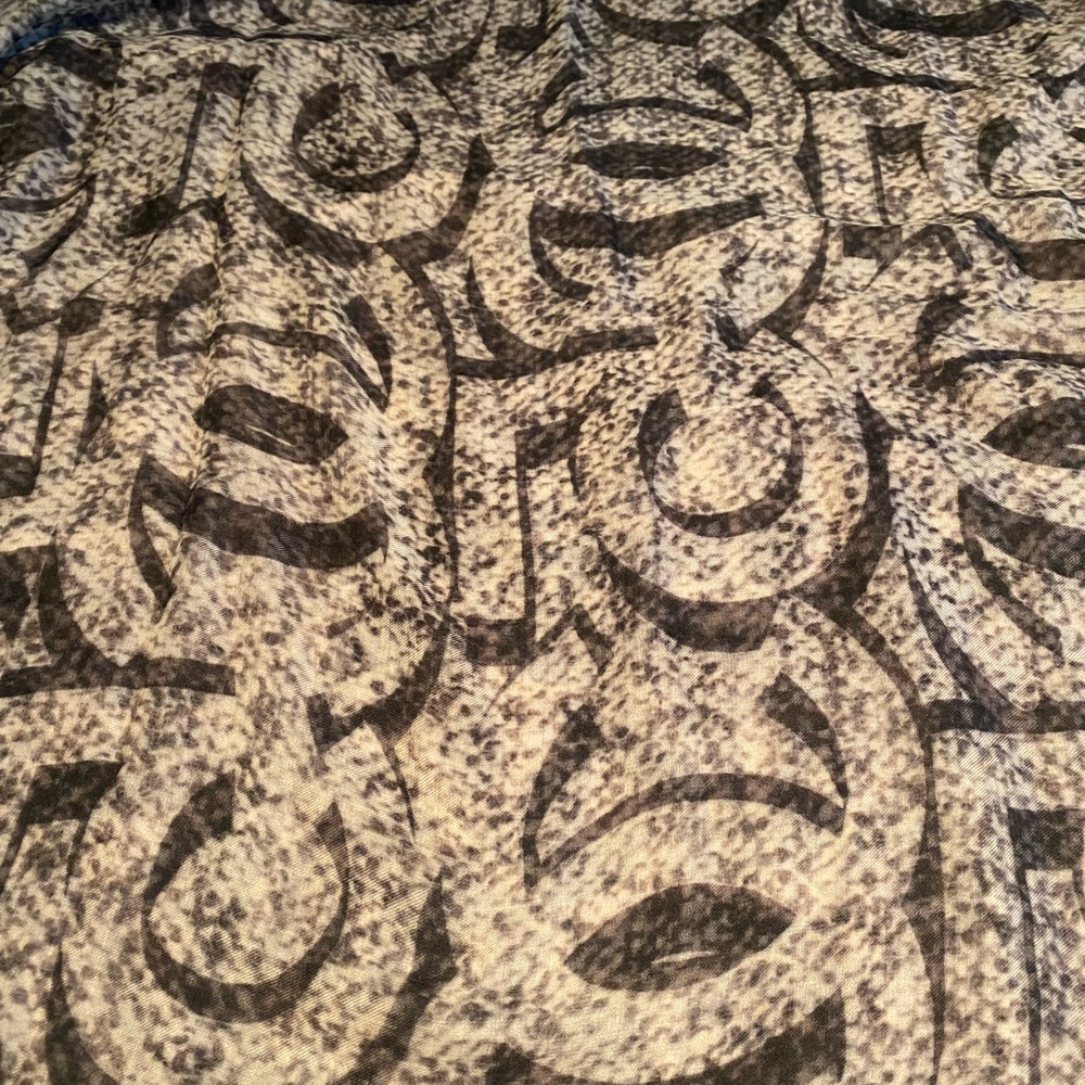 NWT Chanel Stole Black and Gray - Picture 3 of 6